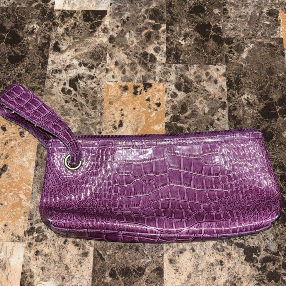 Vtg Elizabeth Arden Croc Embossed Purple Faux Leather Wristlet